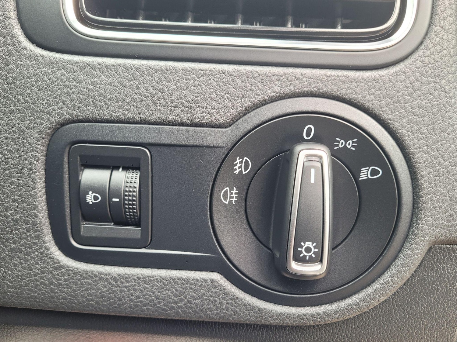 Used Volkswagen Polo 2016 for sale - 77496596: Photo 53