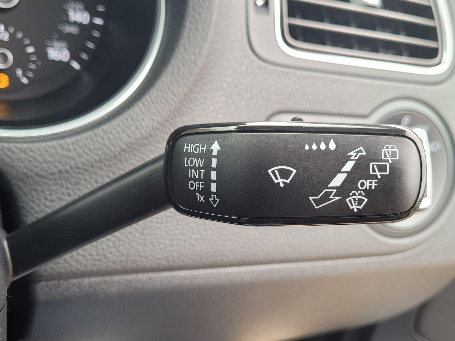 Used Volkswagen Polo 2016 for sale - 77496596: Photo 62