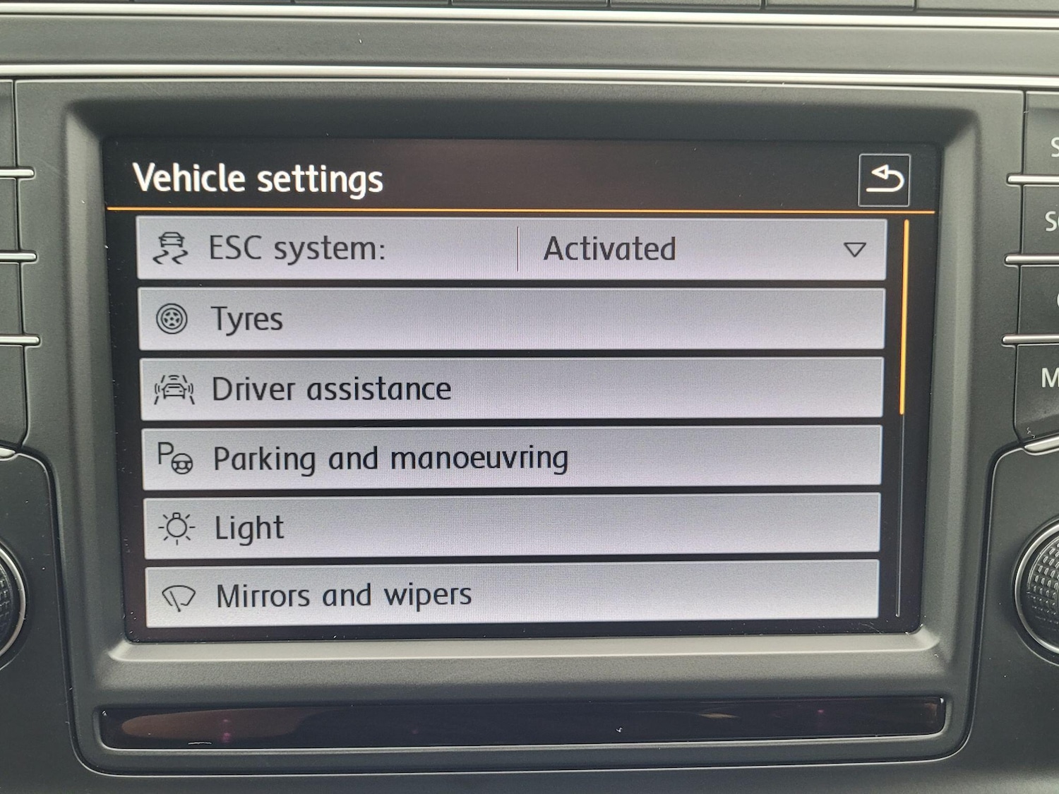 Used Volkswagen Polo 2016 for sale - 77496596: Photo 70