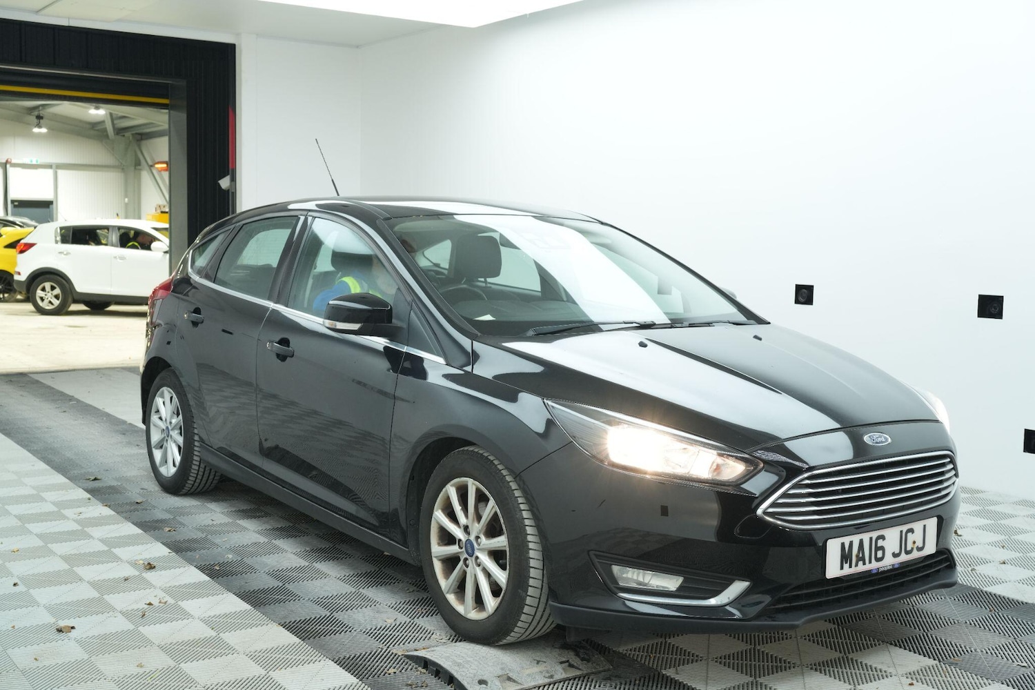 Used Ford Focus 2016 for sale - 76765348: Photo 1