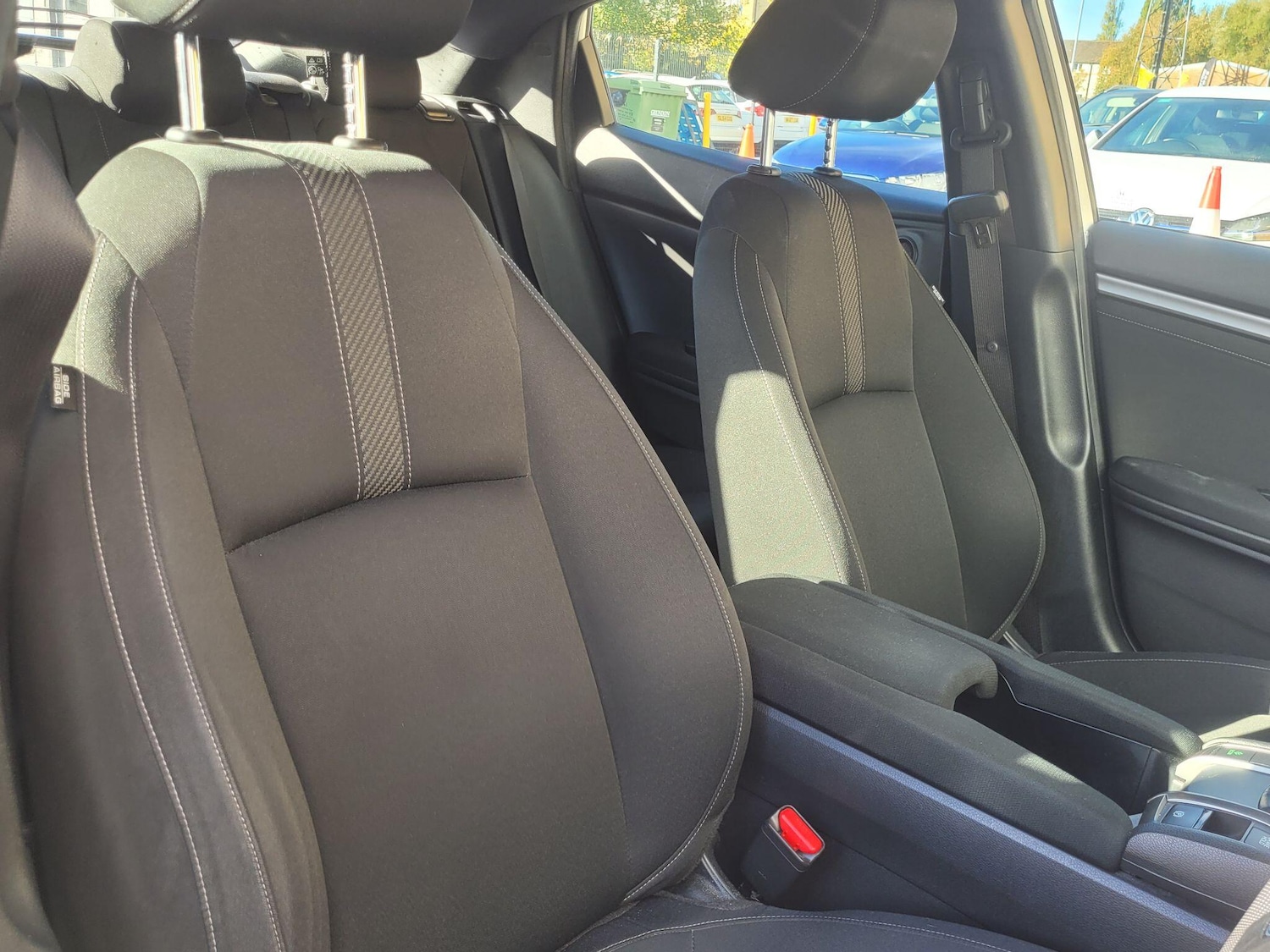 Used Honda Civic 2018 for sale - 76371544: Photo 15