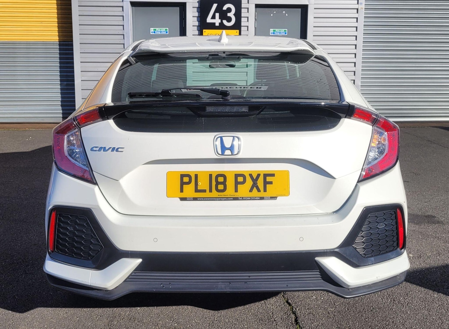 Used Honda Civic 2018 for sale - 76371544: Photo 4