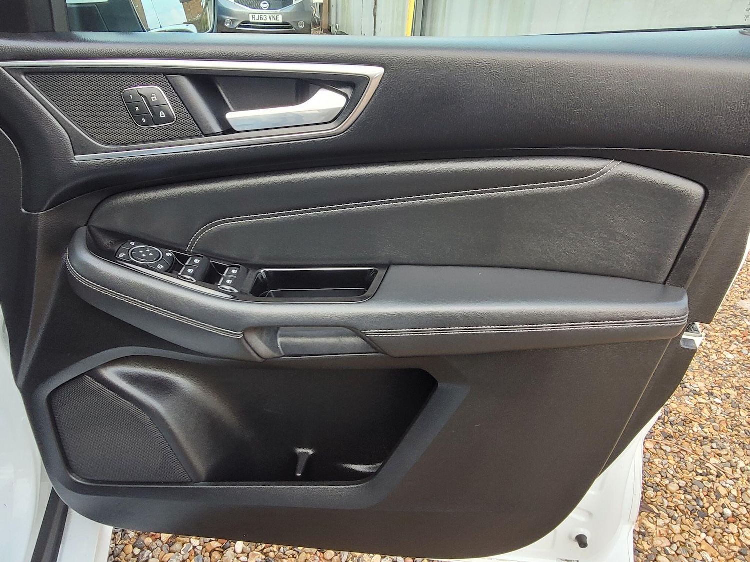 Used Ford S-Max 2017 for sale - 77021092: Photo 14