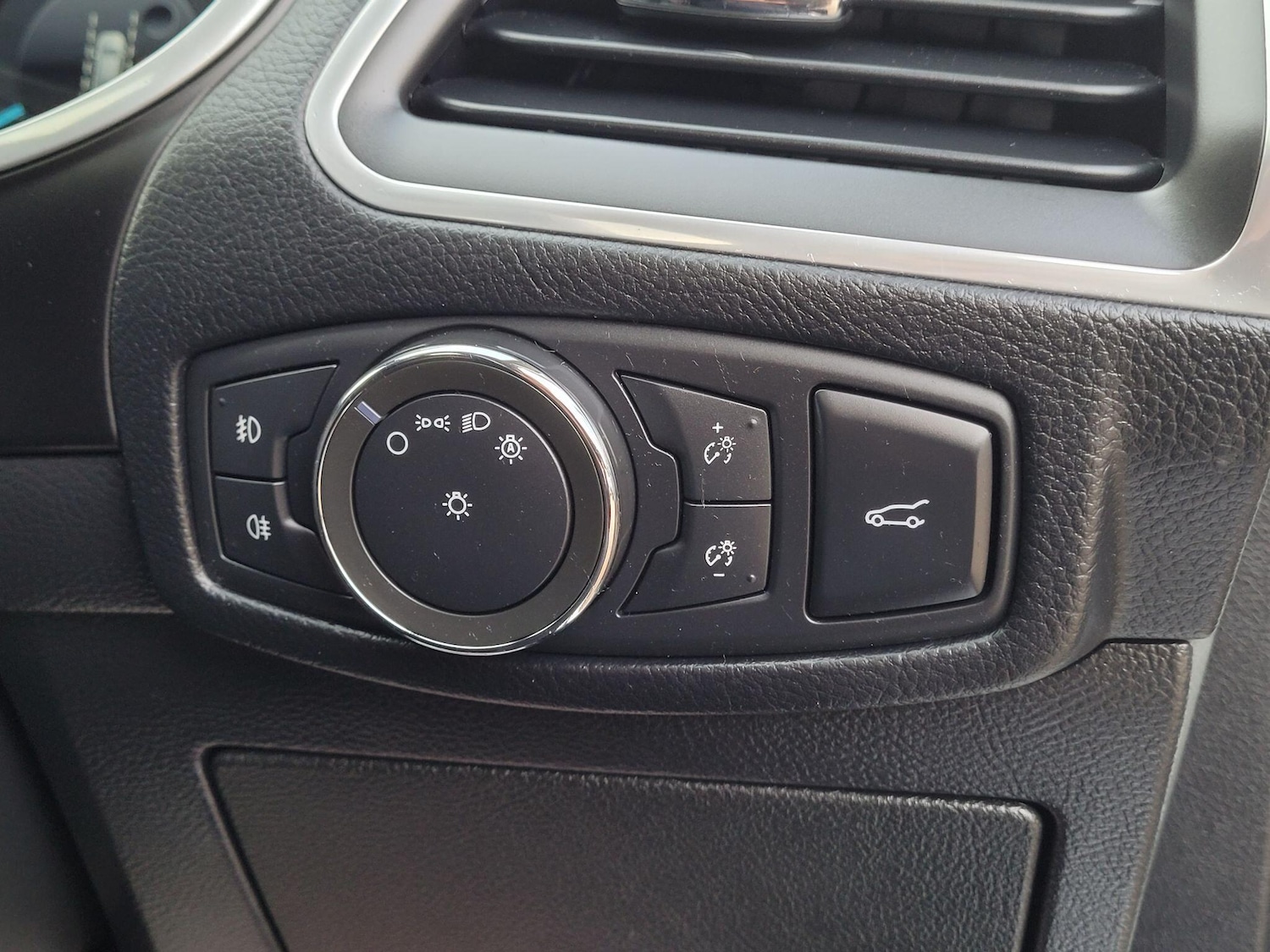 Used Ford S-Max 2017 for sale - 77021092: Photo 64