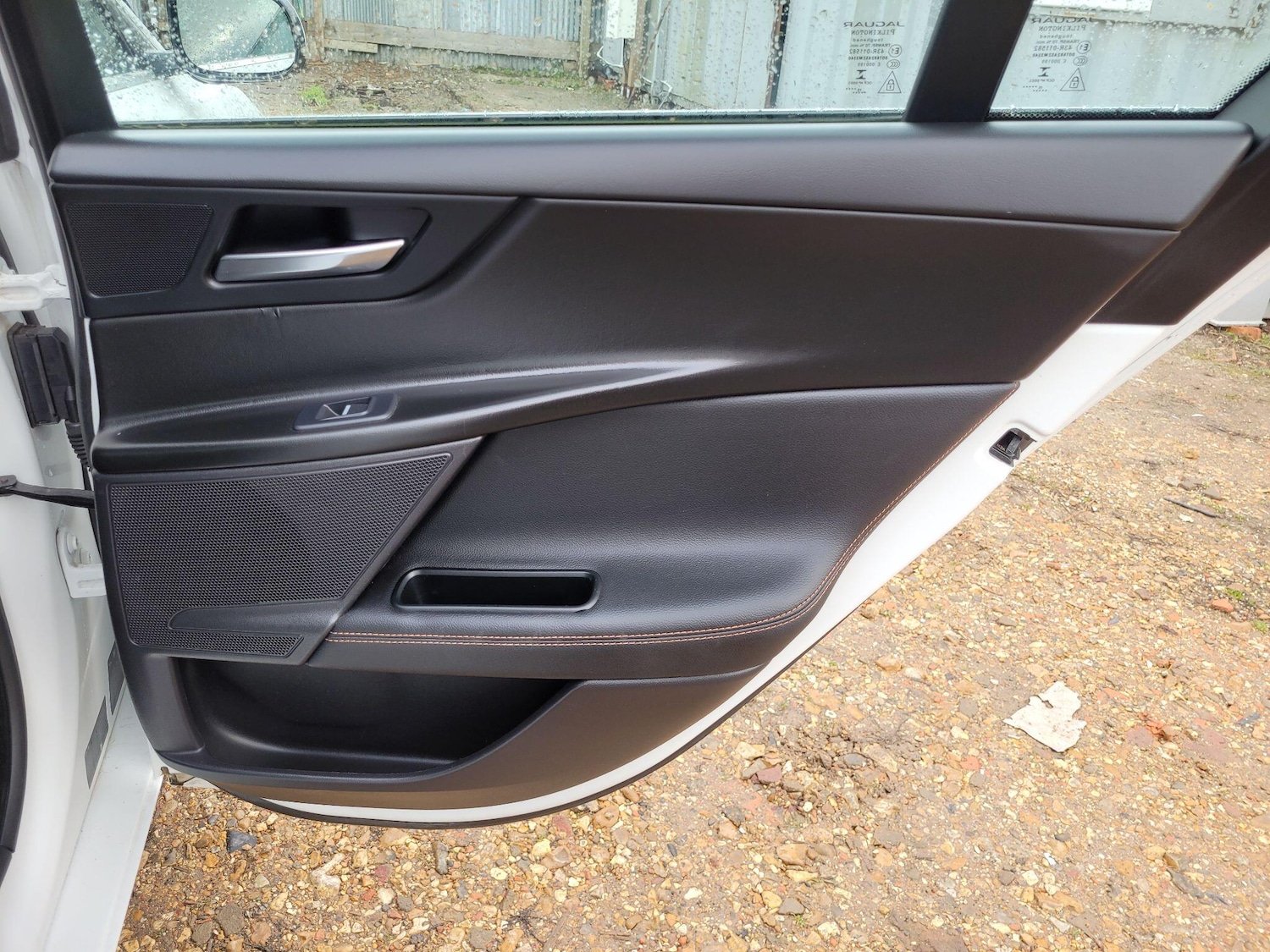 Used Jaguar XE 2015 for sale - 76765555: Photo 25