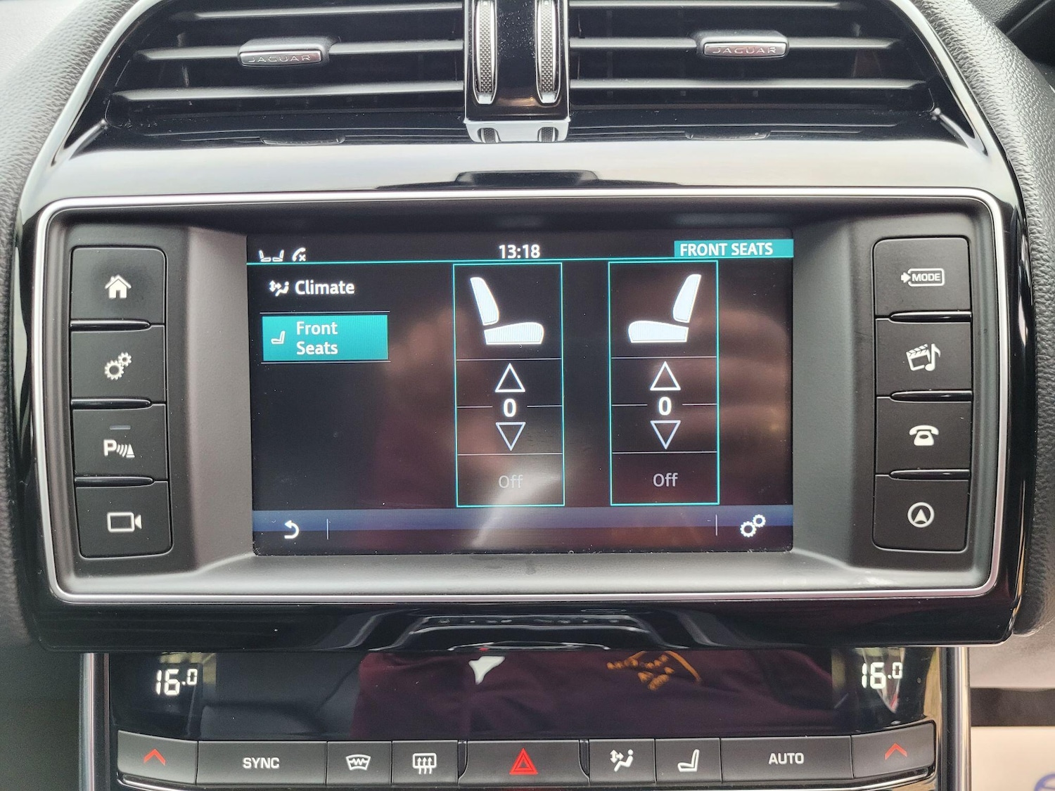 Used Jaguar XE 2015 for sale - 76765555: Photo 50