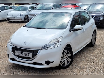 Used Peugeot 208 2015 for sale - 78965771: Photo
