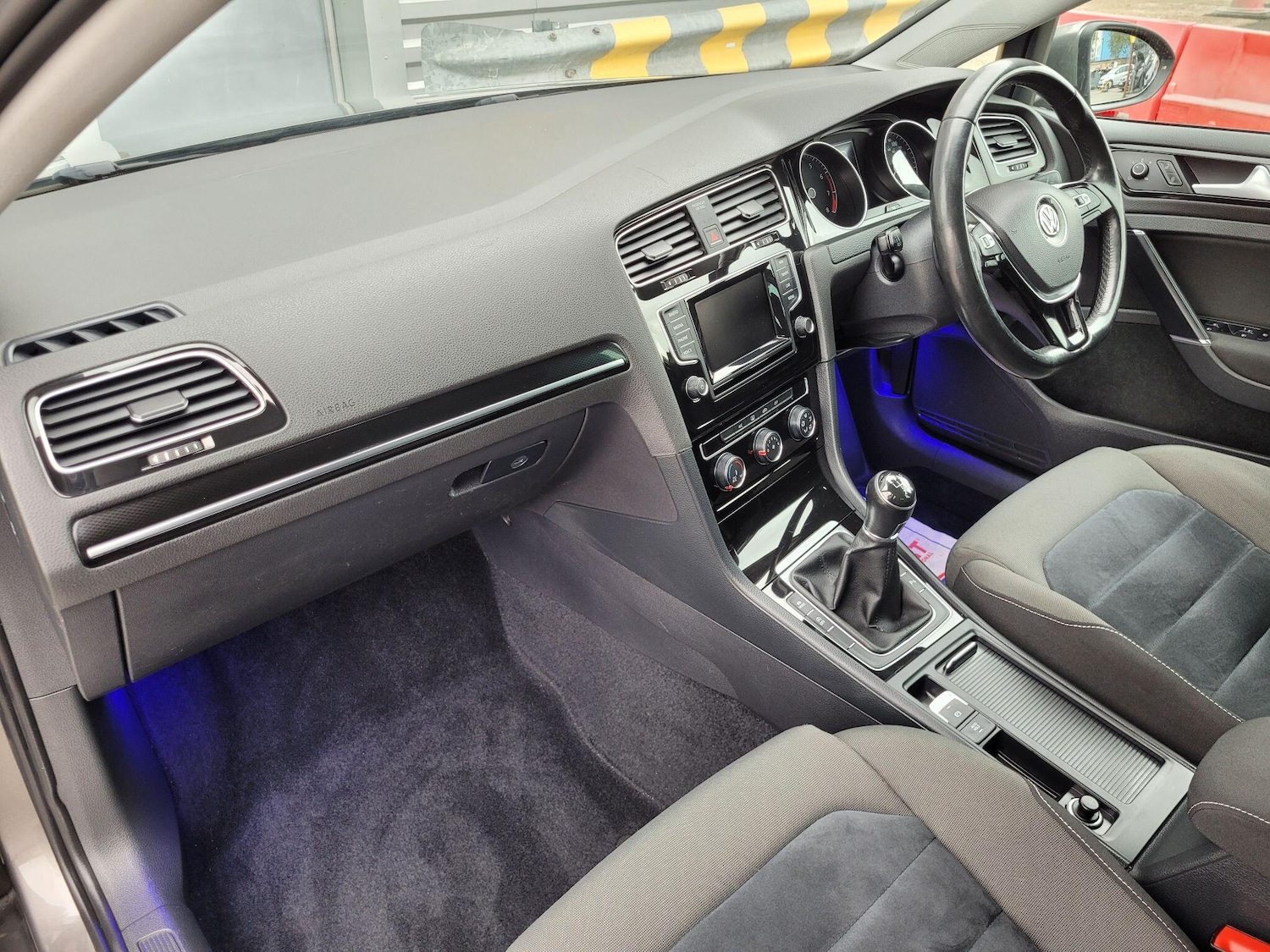 Used Volkswagen Golf 2014 for sale - 76239892: Photo 24