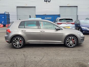 Used Volkswagen Golf 2014 for sale - 76239892: Photo 4