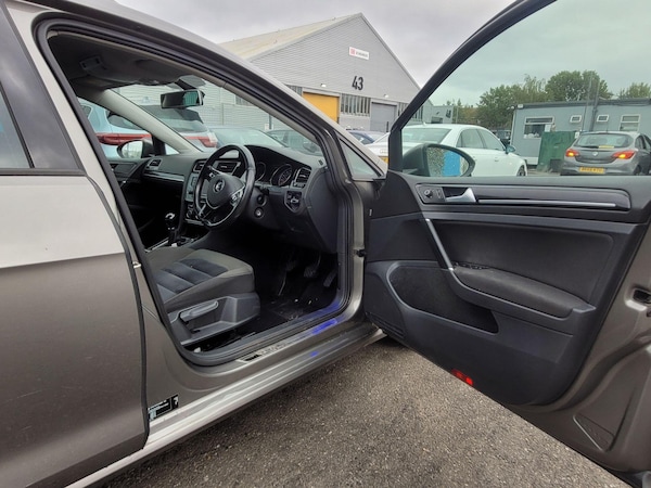 Used Volkswagen Golf 2014 for sale - 76239892: Photo 9