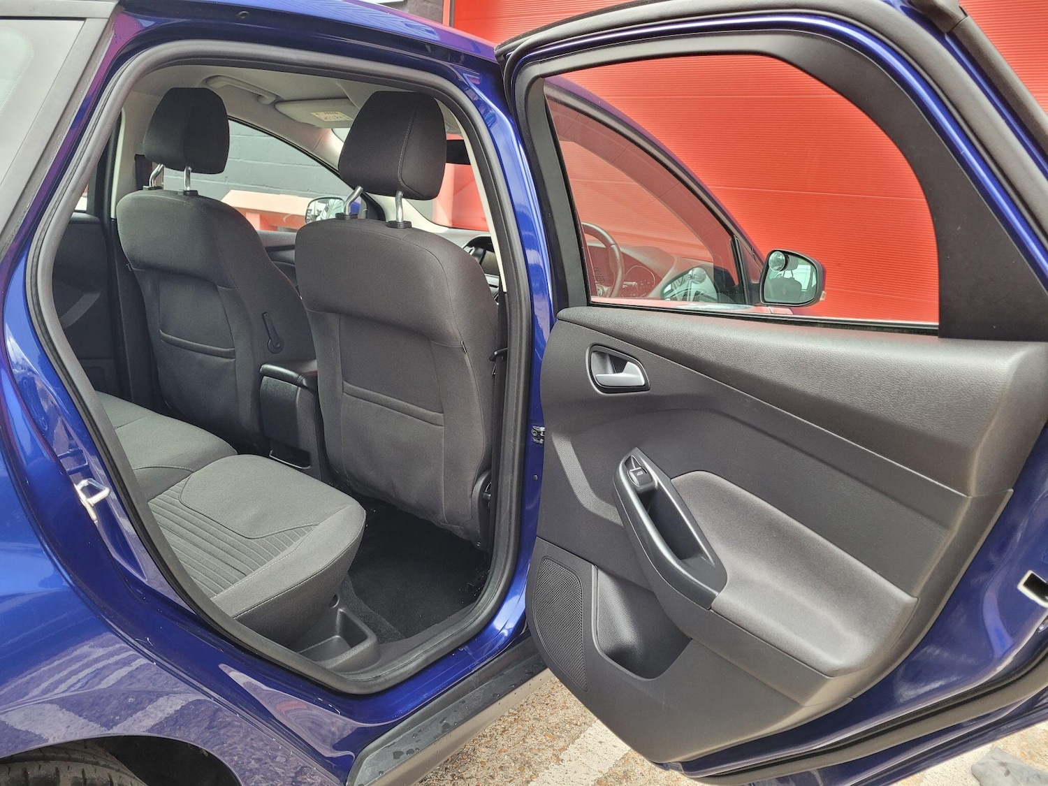 Used Ford Focus 2017 for sale - 76318122: Photo 23