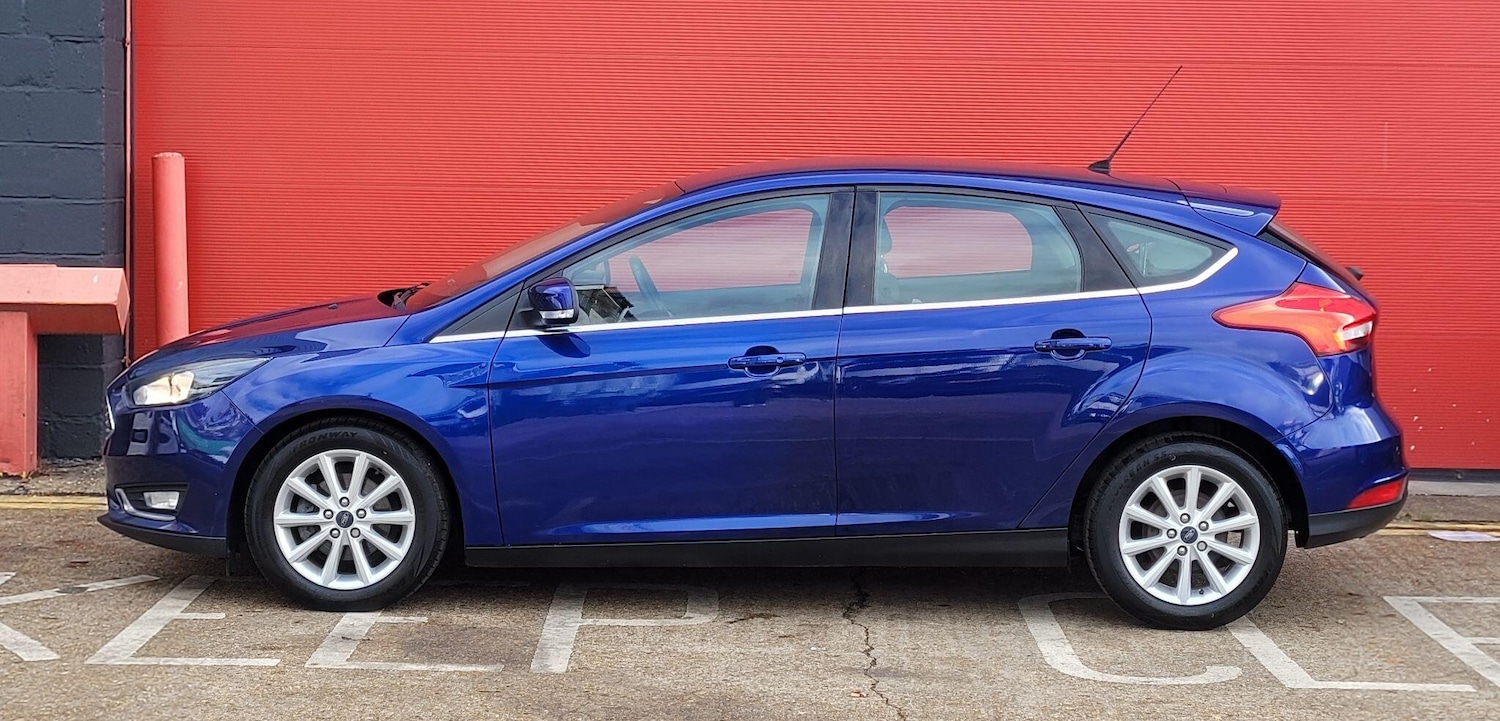 Used Ford Focus 2017 for sale - 76318122: Photo 6