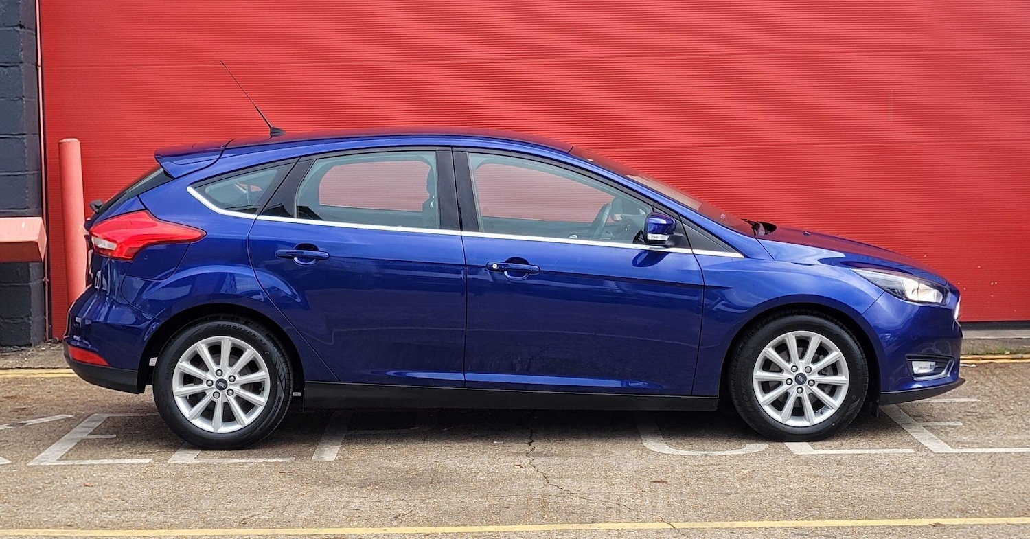 Used Ford Focus 2017 for sale - 76318122: Photo 7