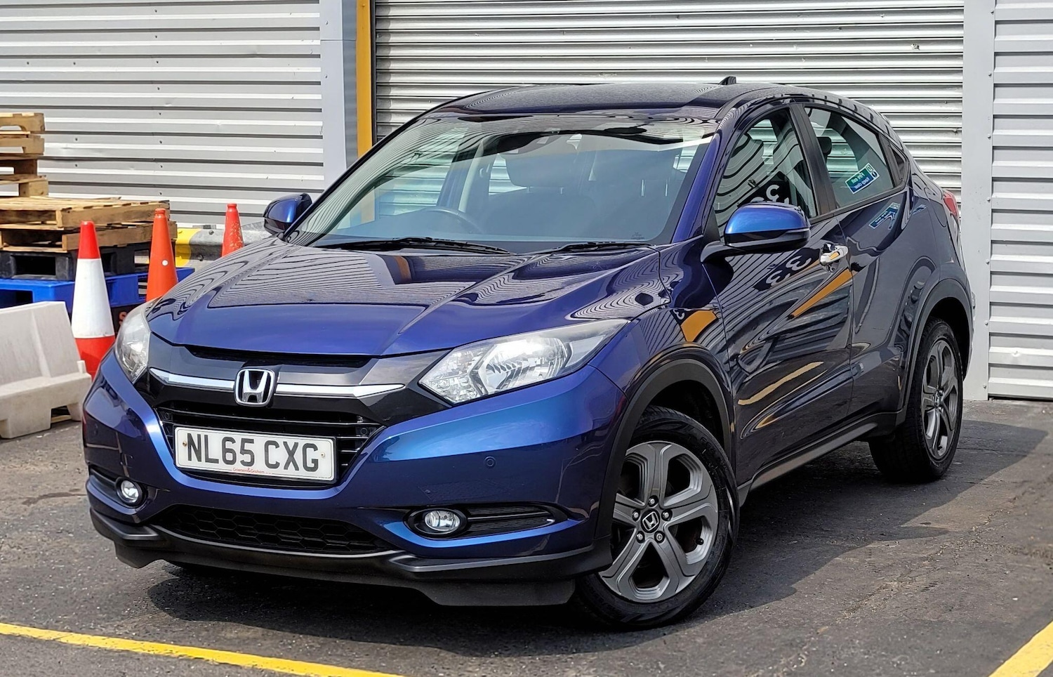 Used Honda HR-V 2015 for sale - 76984691: Photo 2
