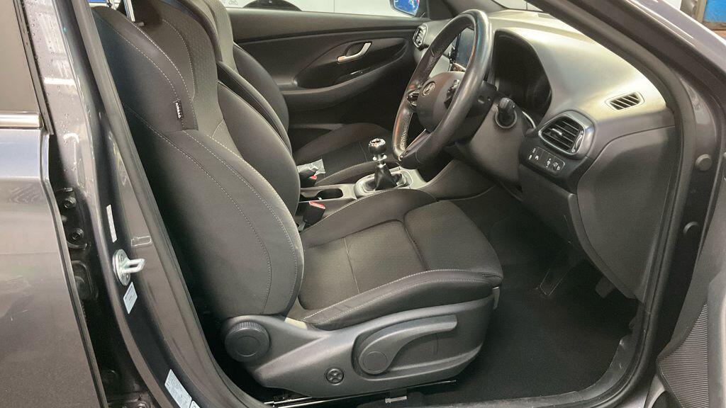 Used Hyundai i30 2018 for sale - 77156189: Photo 9