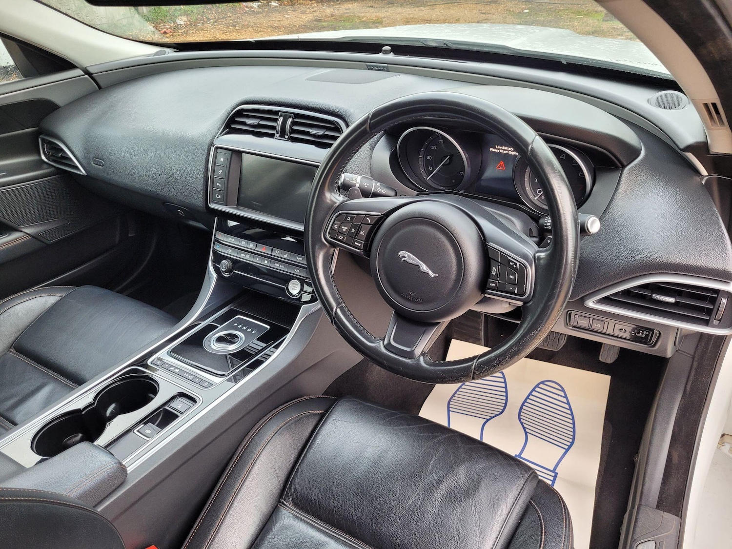 Used Jaguar XE 2015 for sale - 76984713: Photo 21