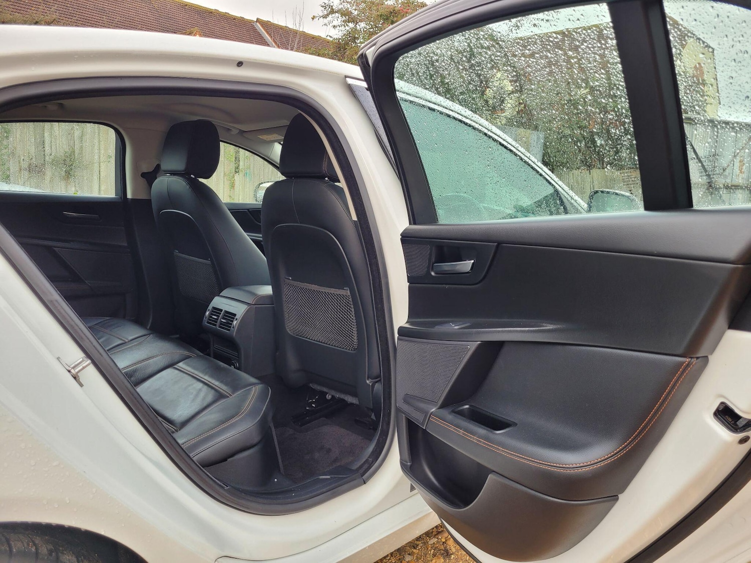 Used Jaguar XE 2015 for sale - 76984713: Photo 24