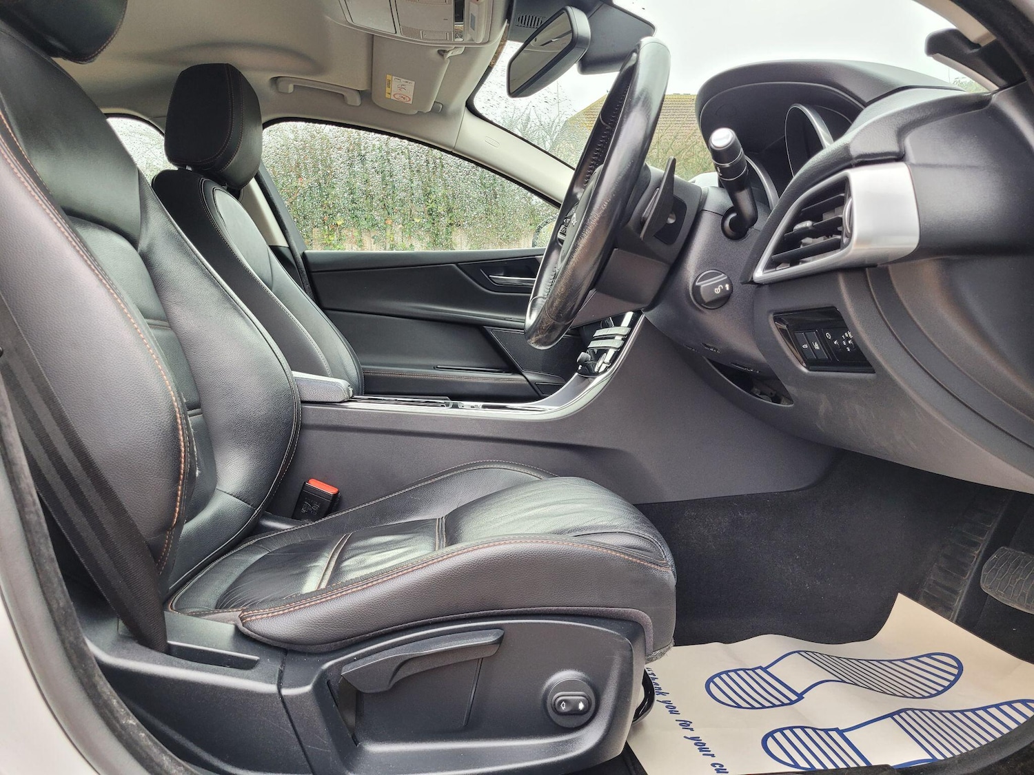 Used Jaguar XE 2015 for sale - 76984713: Photo 36