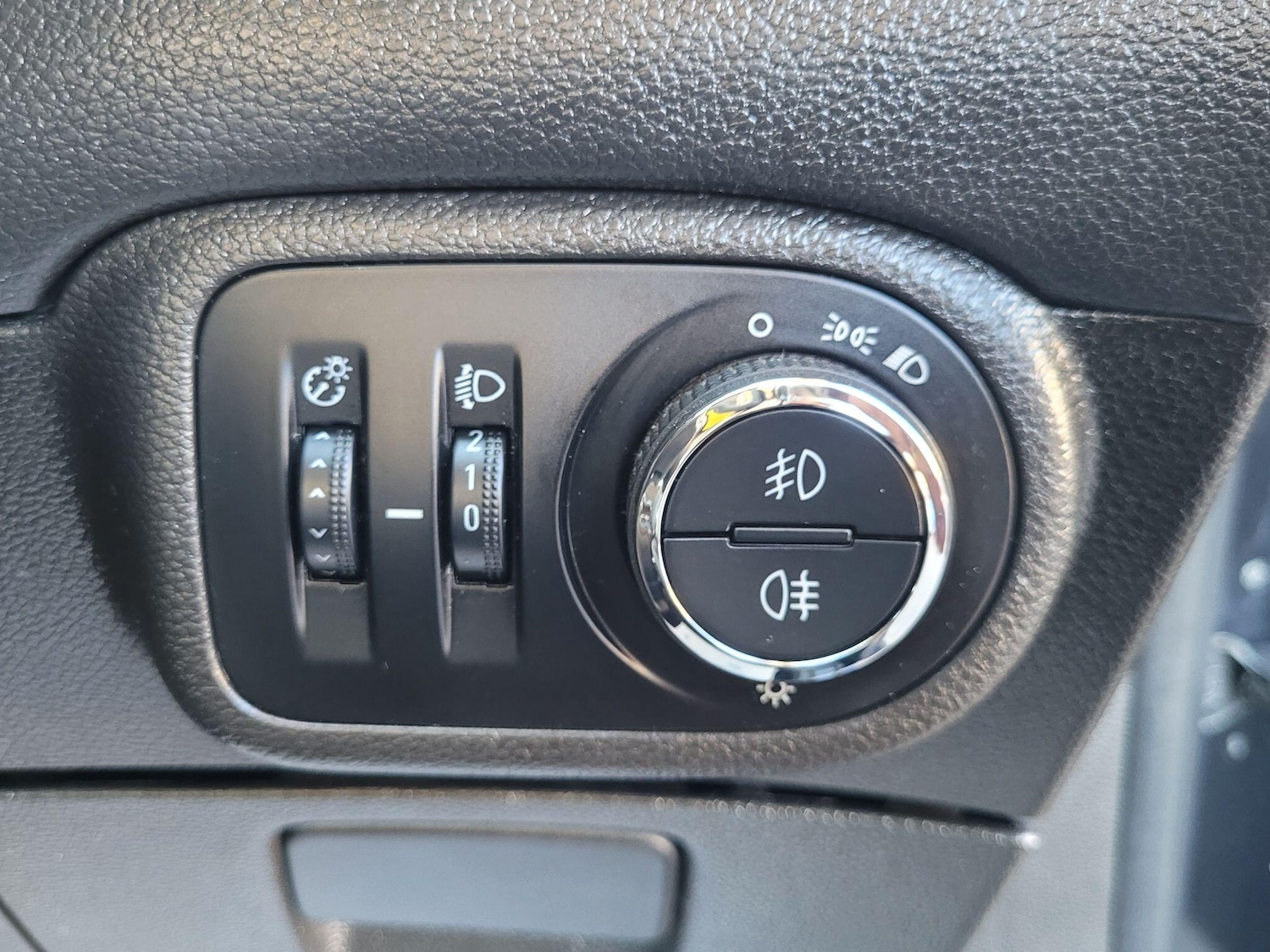 Used Vauxhall Zafira 2013 for sale - 76765992: Photo 21