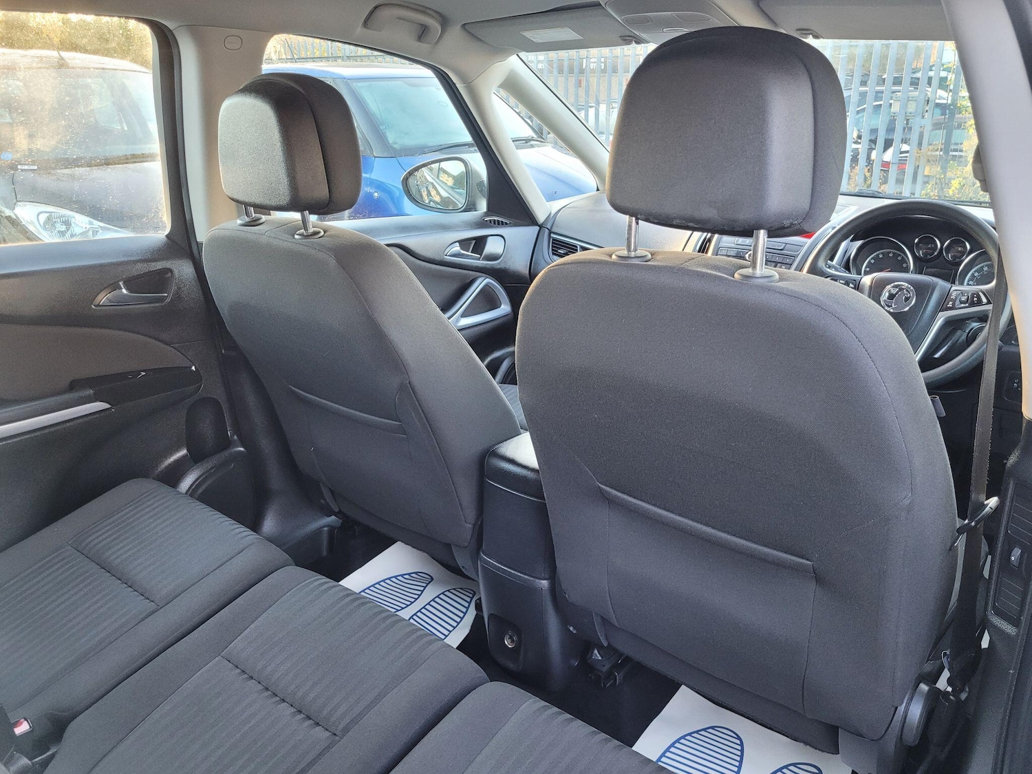 Used Vauxhall Zafira 2013 for sale - 76765992: Photo 9