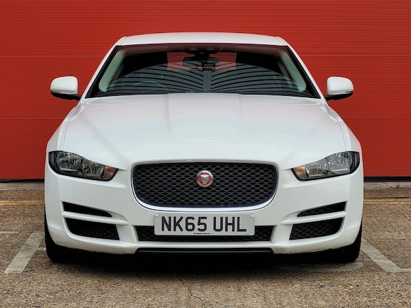 Used Jaguar XE 2015 for sale - 75492446: Photo 3