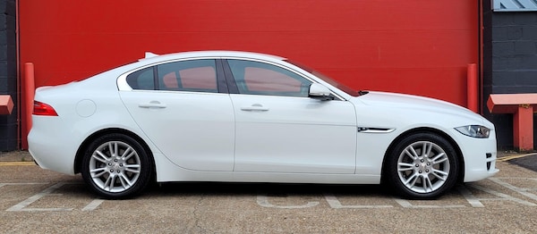 Used Jaguar XE 2015 for sale - 75492446: Photo 4