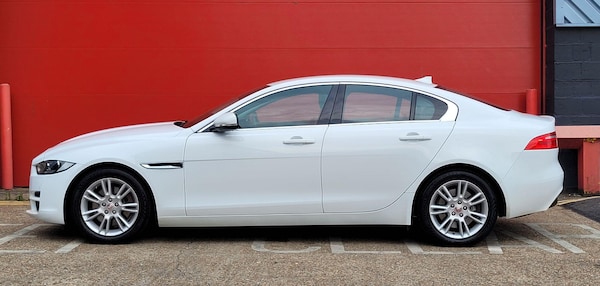 Used Jaguar XE 2015 for sale - 75492446: Photo 5