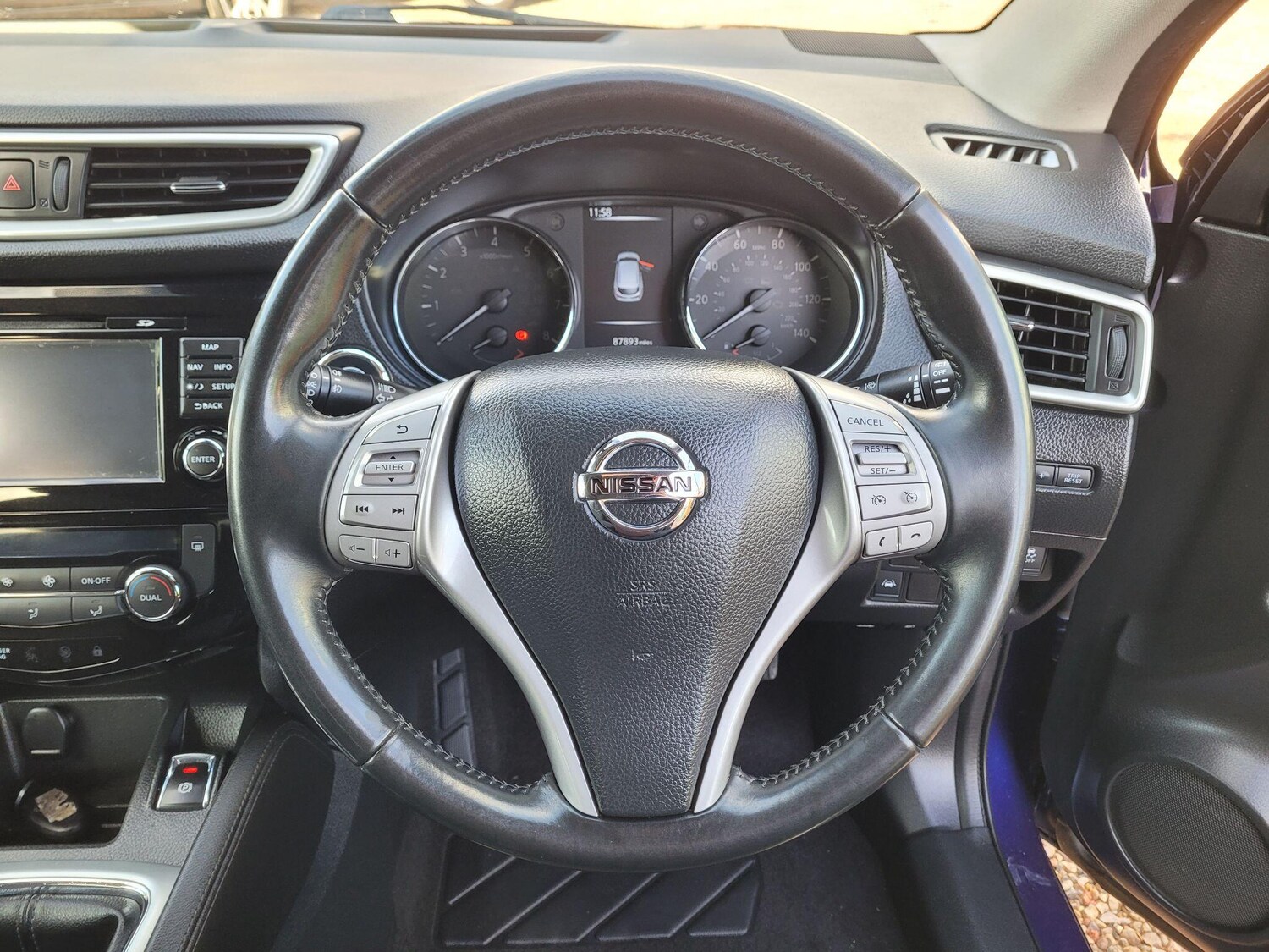 Used Nissan Qashqai 2015 for sale - 76984719: Photo 32