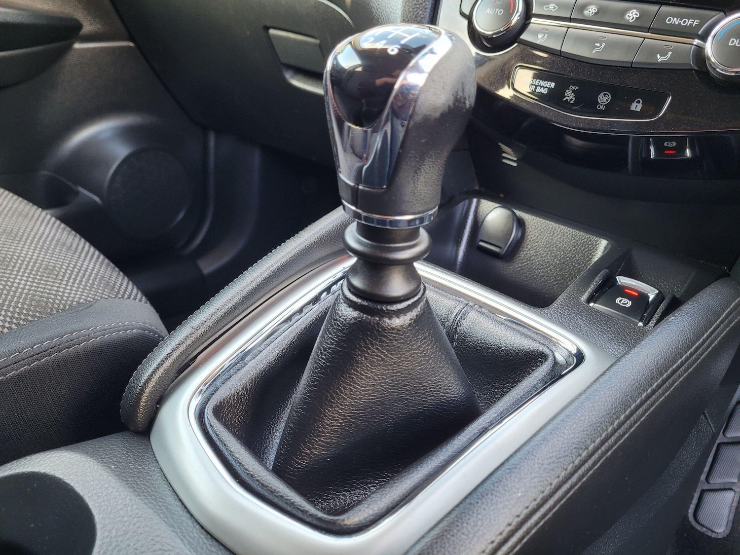 Used Nissan Qashqai 2015 for sale - 76984719: Photo 36