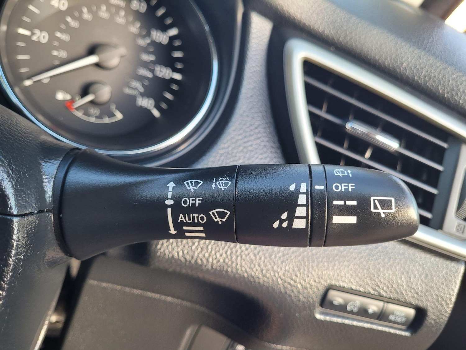 Used Nissan Qashqai 2015 for sale - 76984719: Photo 49