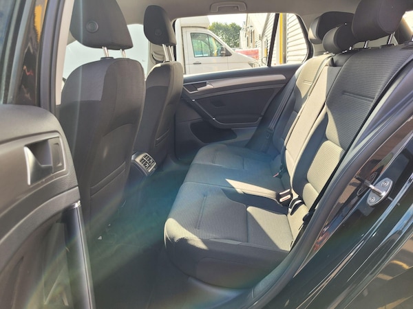 Used Volkswagen Golf 2015 for sale - 75463816: Photo 35