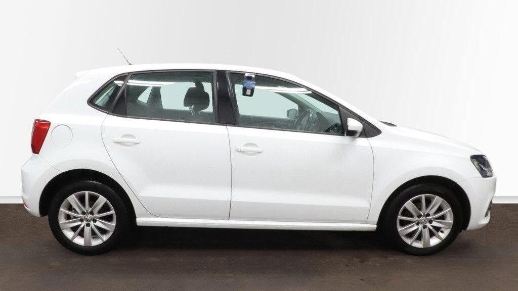 Used Volkswagen Polo 2015 for sale - 77291382: Photo 3