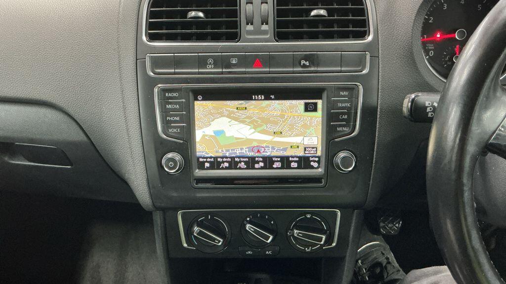 Used Volkswagen Polo 2015 for sale - 77291382: Photo 9