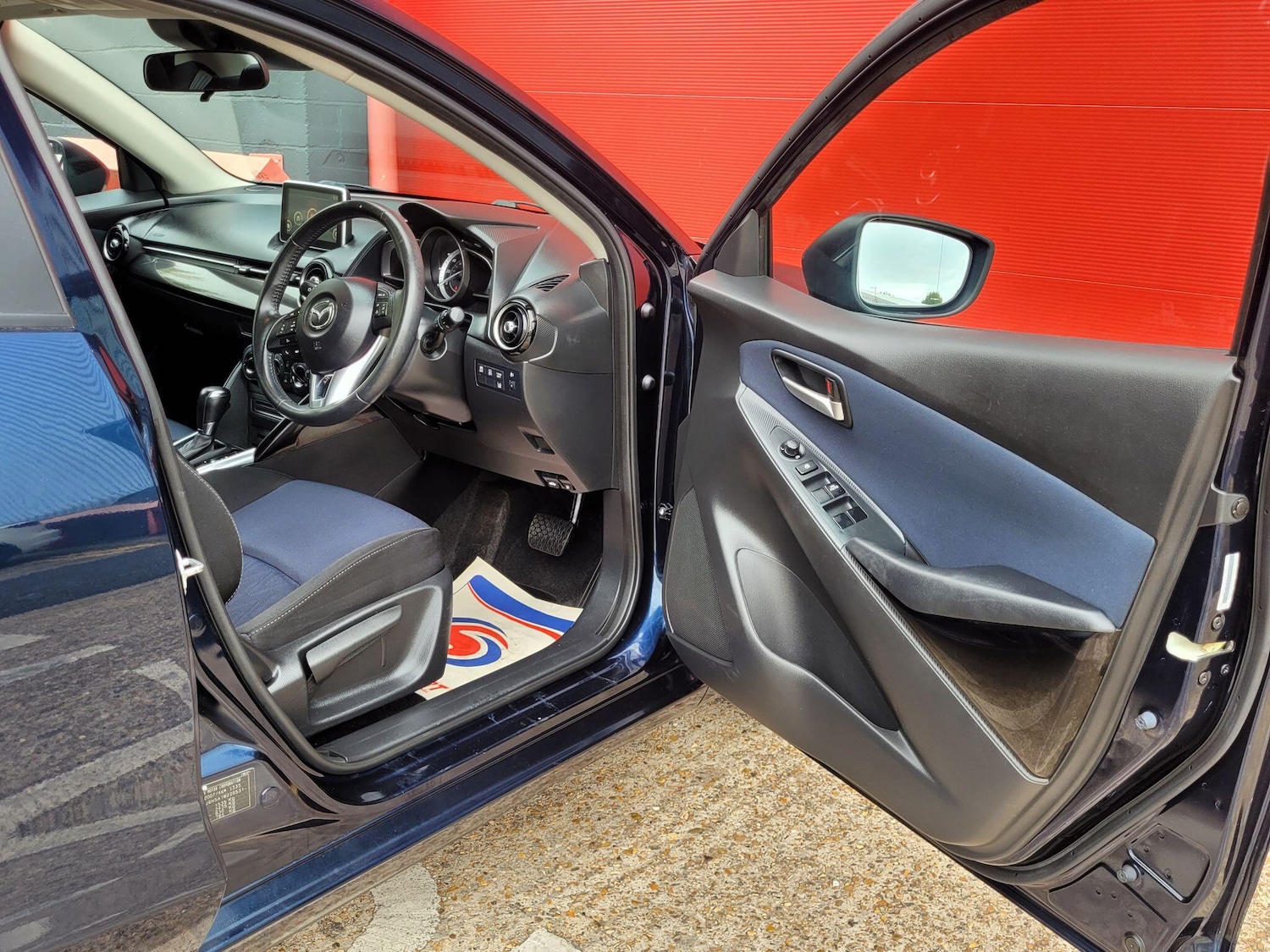 Used Mazda Mazda2 2016 for sale - 76227132: Photo 11