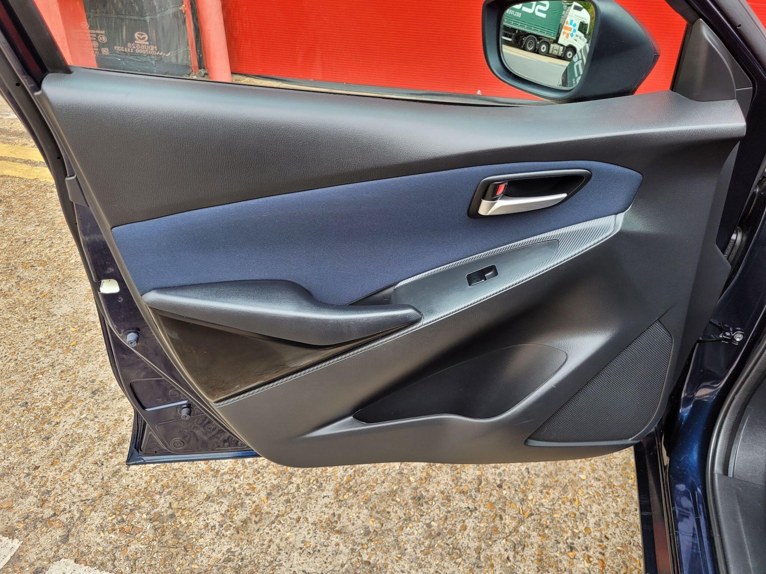 Used Mazda Mazda2 2016 for sale - 76227132: Photo 26