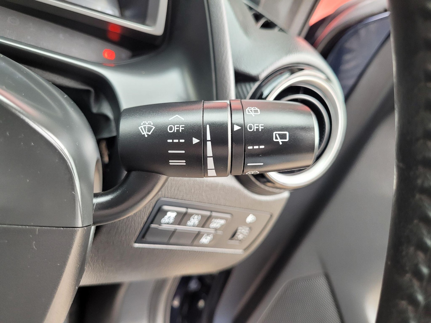 Used Mazda Mazda2 2016 for sale - 76227132: Photo 34