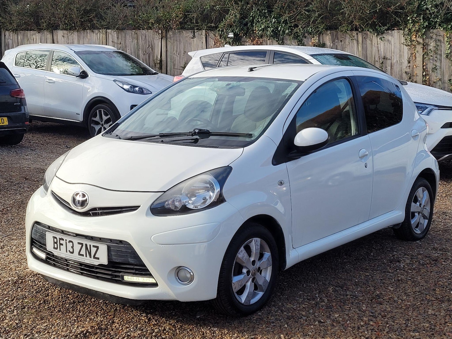 Used Toyota AYGO 2013 for sale - 76984701: Photo 2