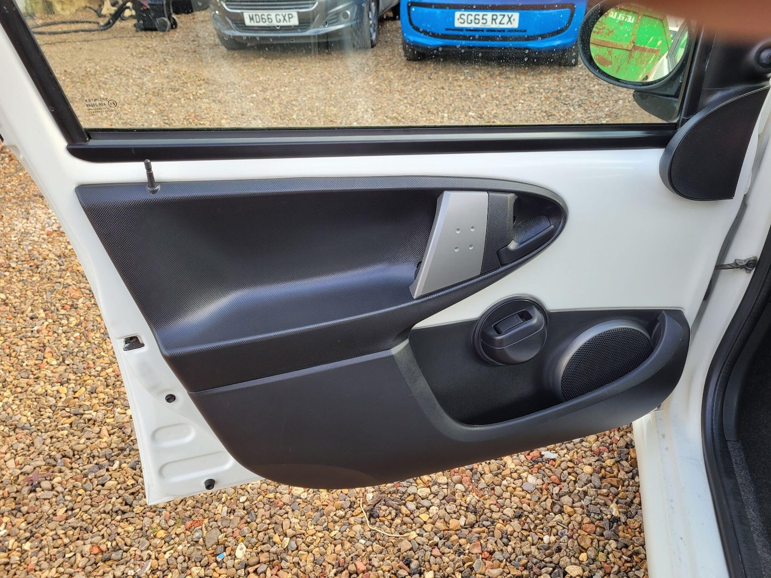 Used Toyota AYGO 2013 for sale - 76984701: Photo 27