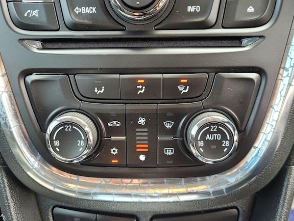 Used Vauxhall Mokka 2014 for sale - 76099133: Photo 24