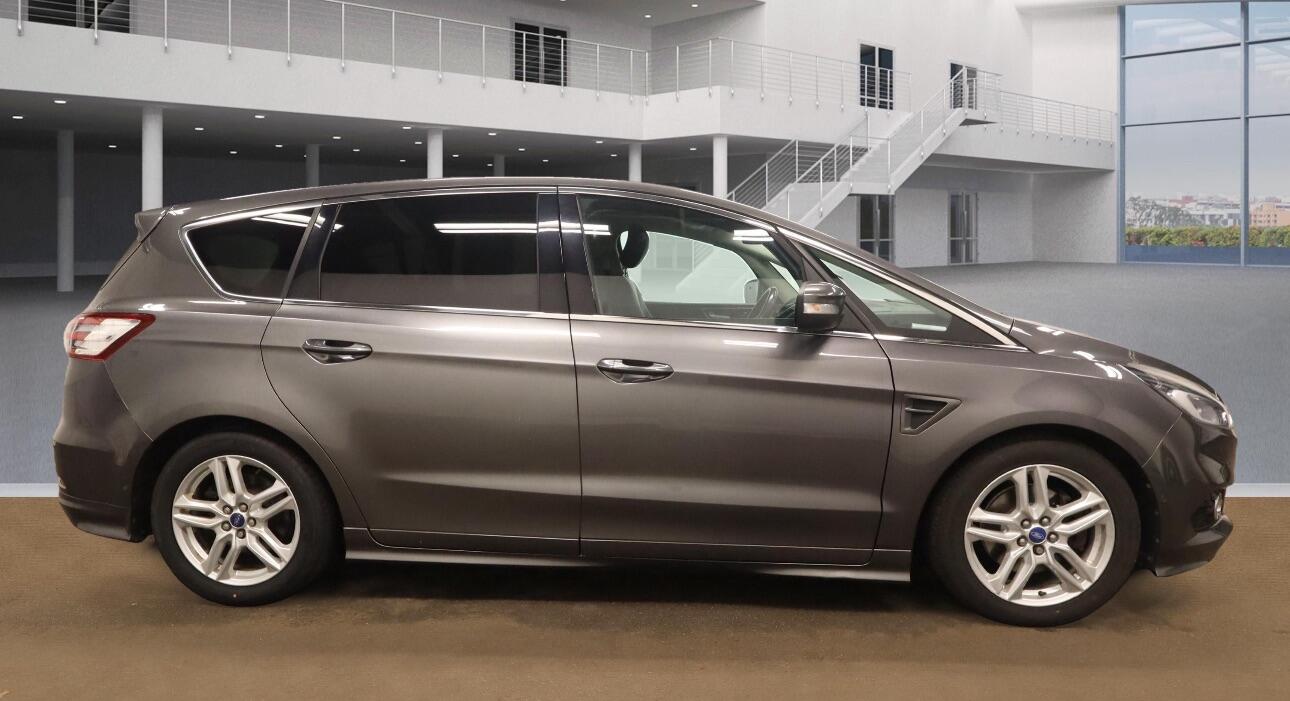 Used Ford S-Max 2016 for sale - 76667219: Photo 5