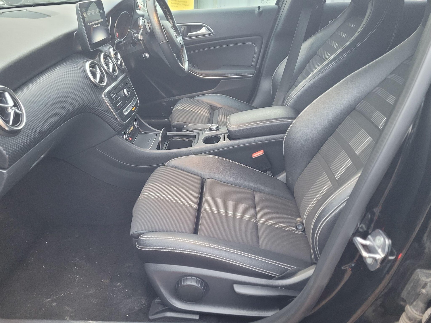 Used Mercedes-Benz A-Class 2018 for sale - 77320474: Photo 22