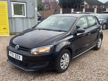 Used Volkswagen Polo 2011 for sale - 77496647: Photo