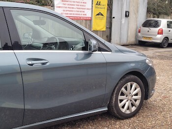 Used Mercedes-Benz B Class 2012 for sale - 77807772: Photo