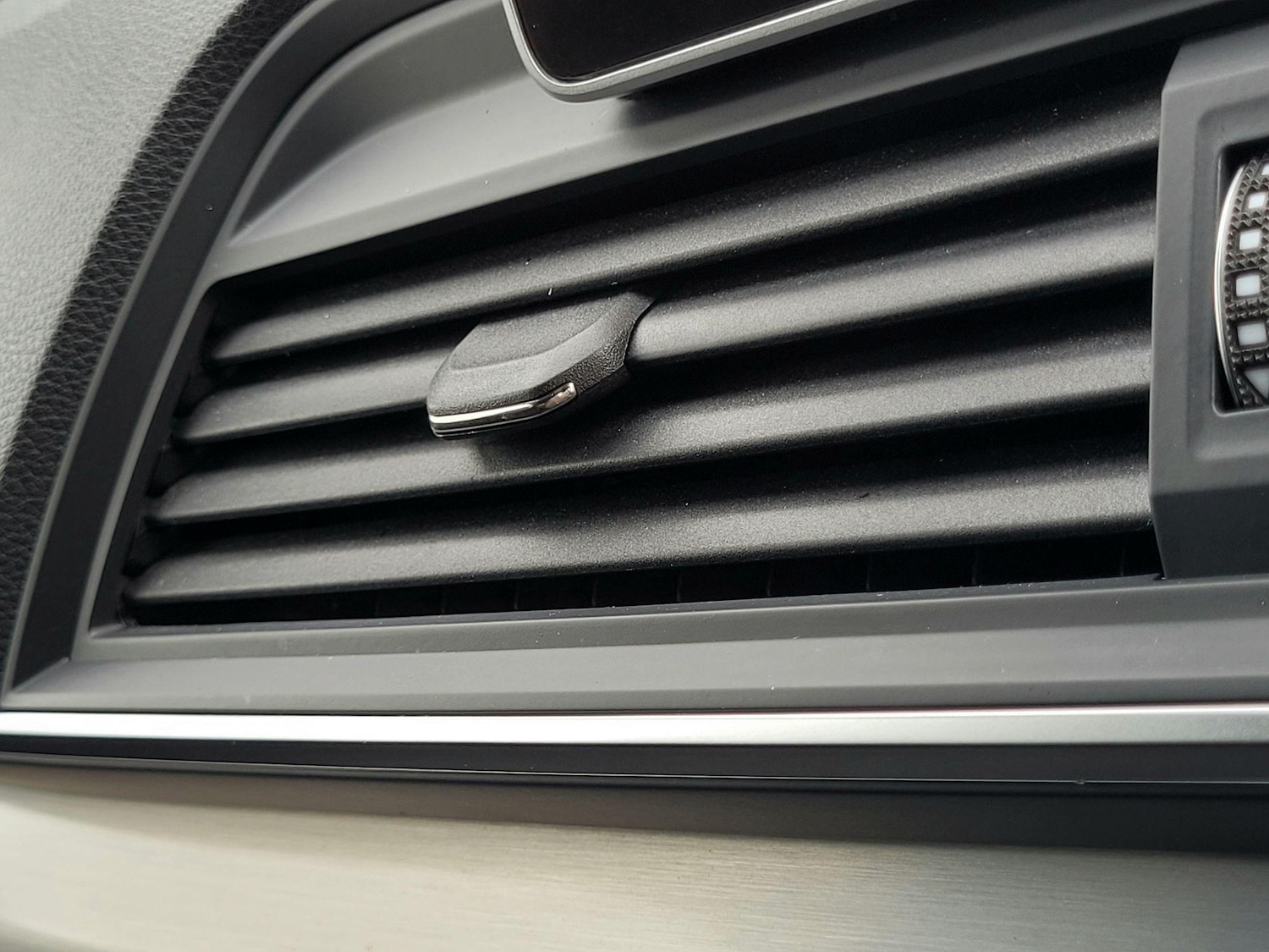 Used Audi Q5 2018 for sale - 76984709: Photo 23