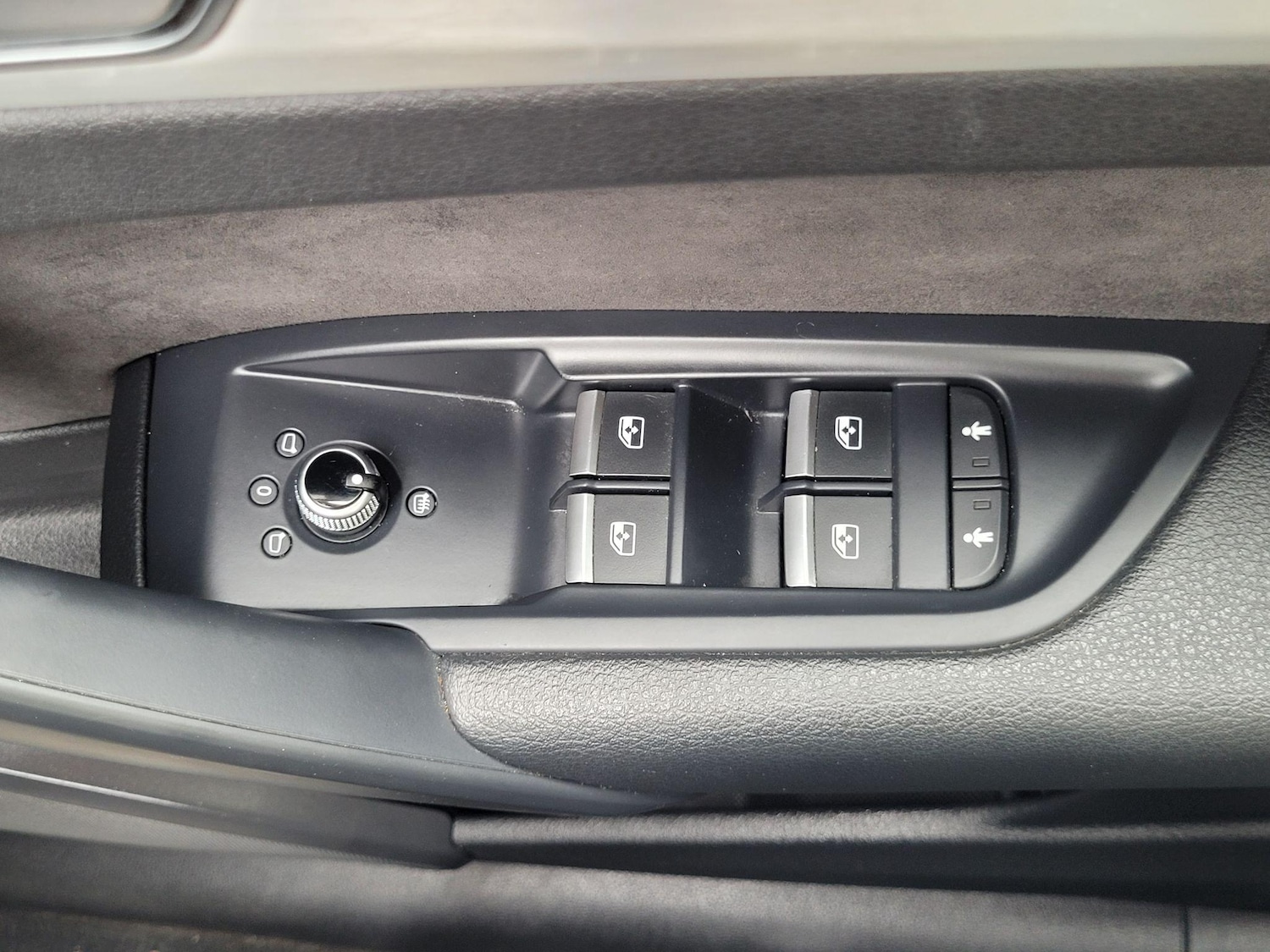 Used Audi Q5 2018 for sale - 76984709: Photo 28