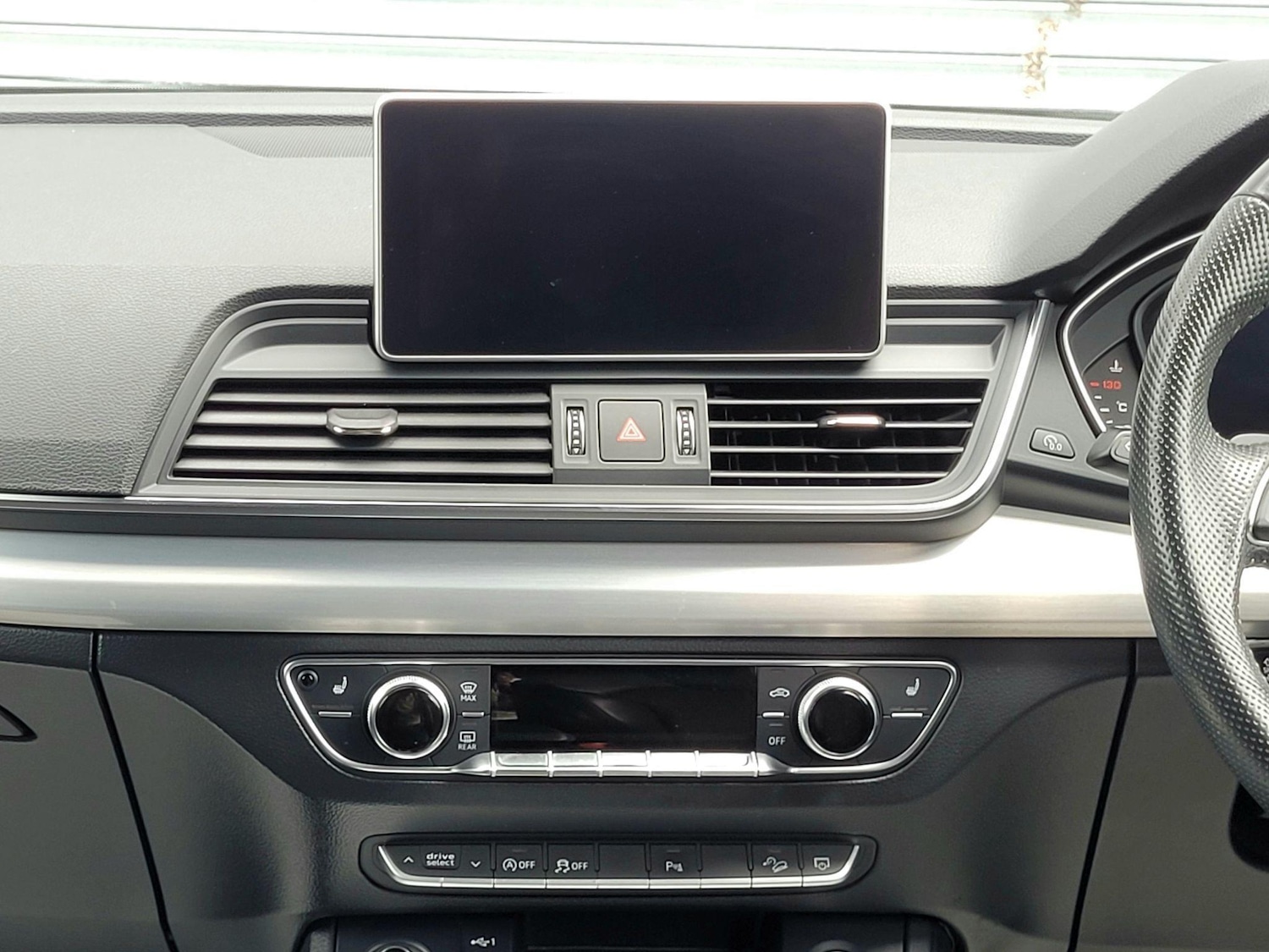 Used Audi Q5 2018 for sale - 76984709: Photo 45