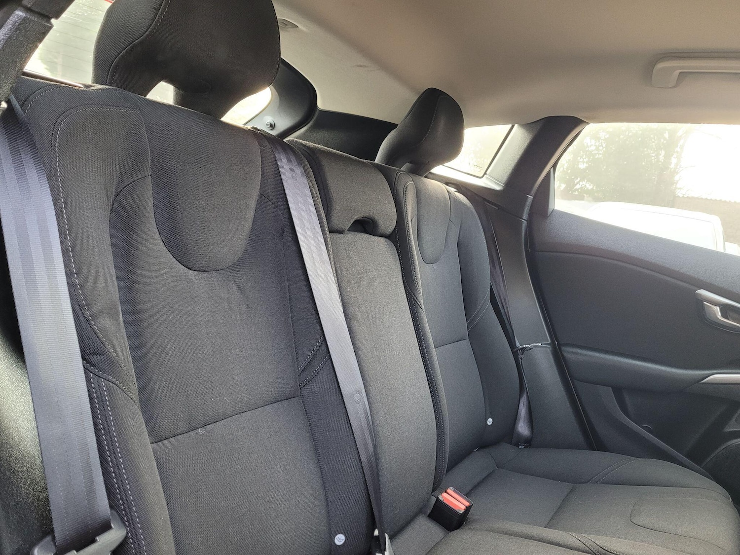 Used Volvo V40 2013 for sale - 77230455: Photo 25