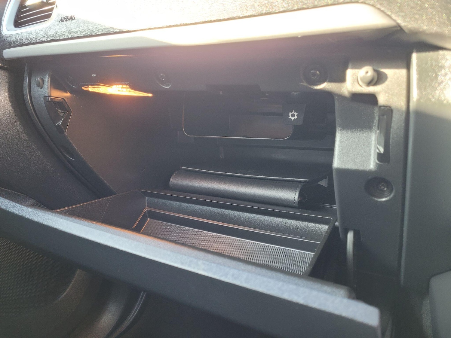 Used Volvo V40 2013 for sale - 77230455: Photo 46