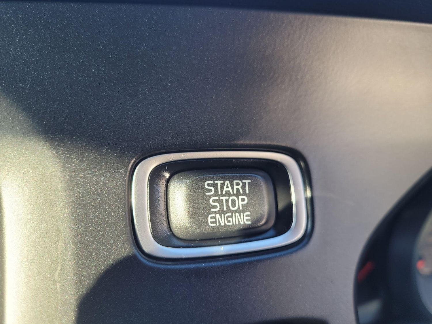 Used Volvo V40 2013 for sale - 77230455: Photo 47