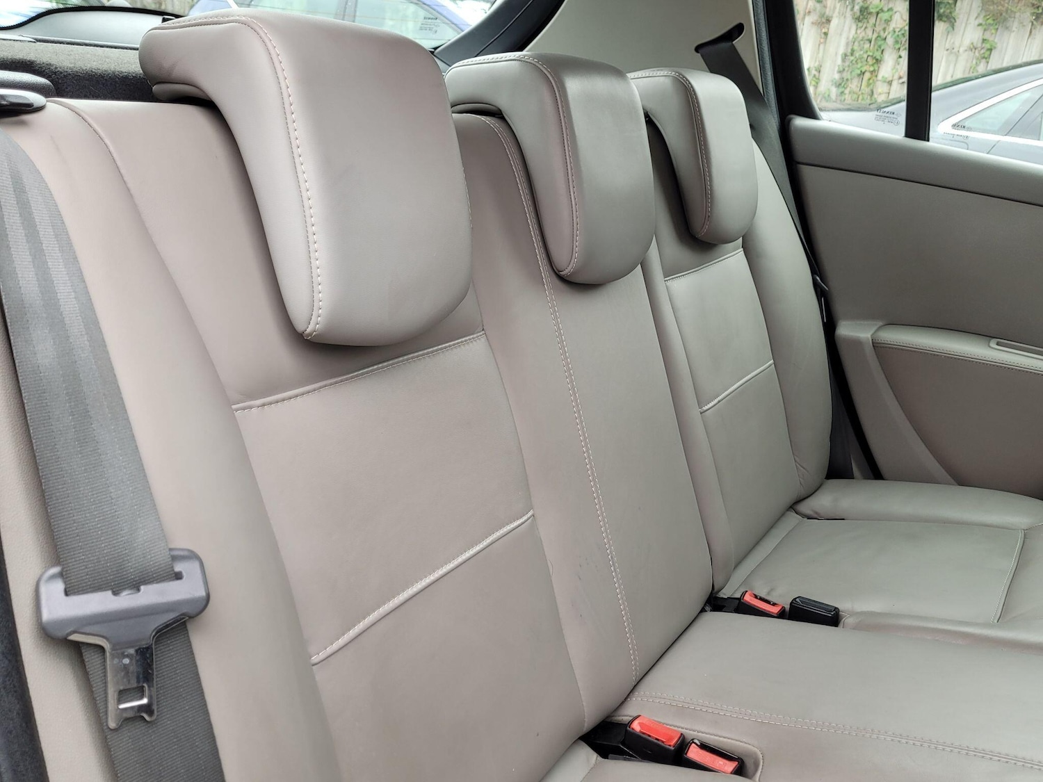 Used Renault Clio 2010 for sale - 77957346: Photo 17